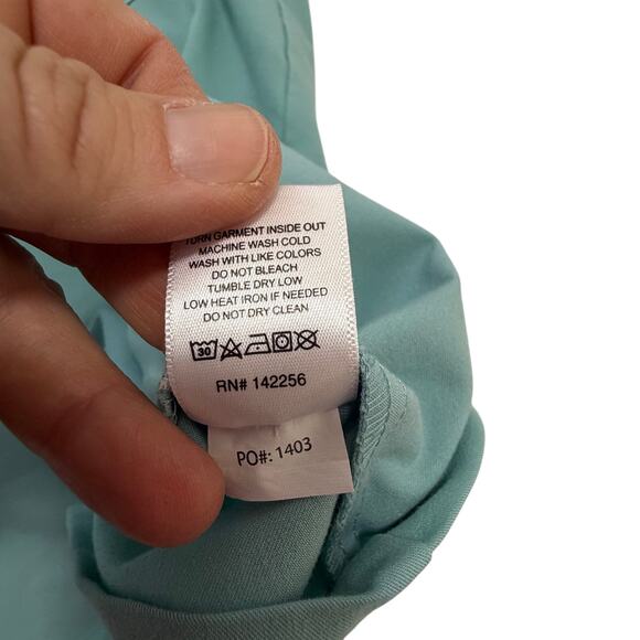 Figs scrub top Aquamarine Kaya style nurse medical work wear sz M PO# 1403 - Picture 6 of 11